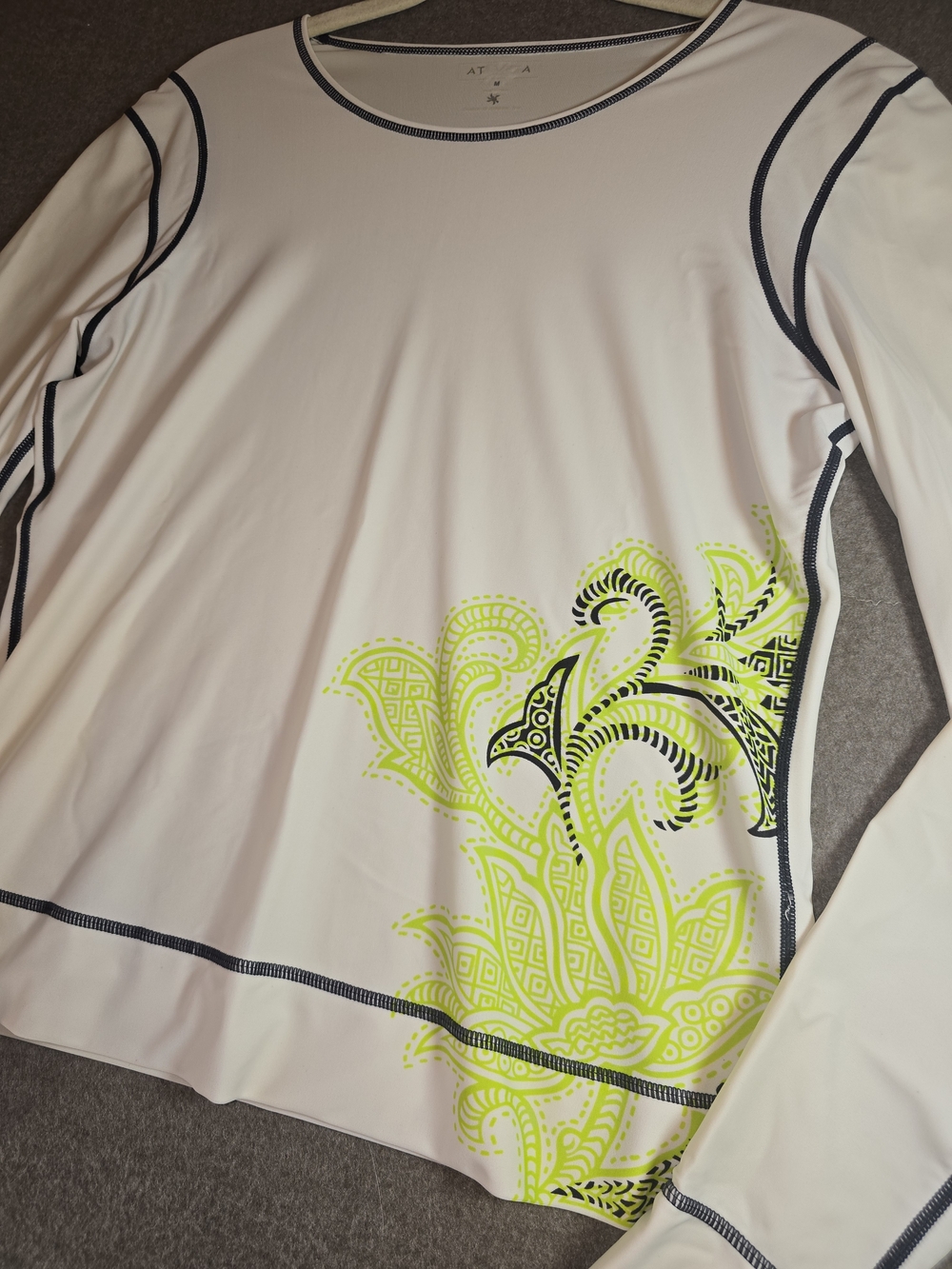 Athleta Sunlit White & Lime Green Paisley Design Long Sleeve Rash Guard Medium